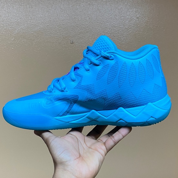 PUMA LaMelo Ball MB.01 Men’s Basketball Sneakers “Blue” Size 11